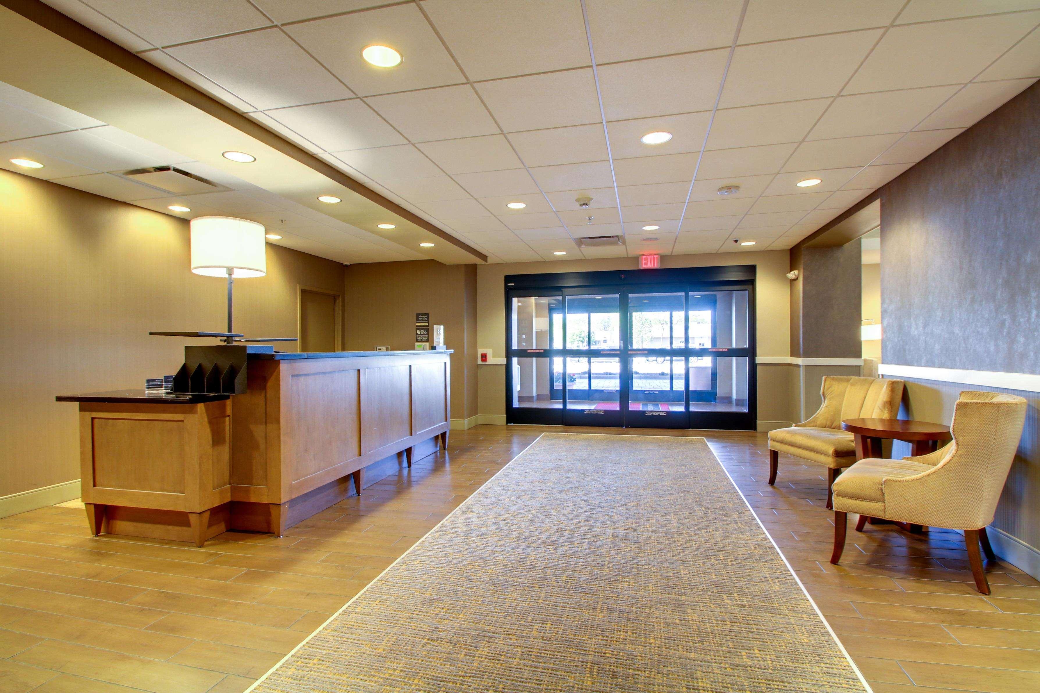 Hampton Inn & Suites Milwaukee West West Allis Buitenkant foto