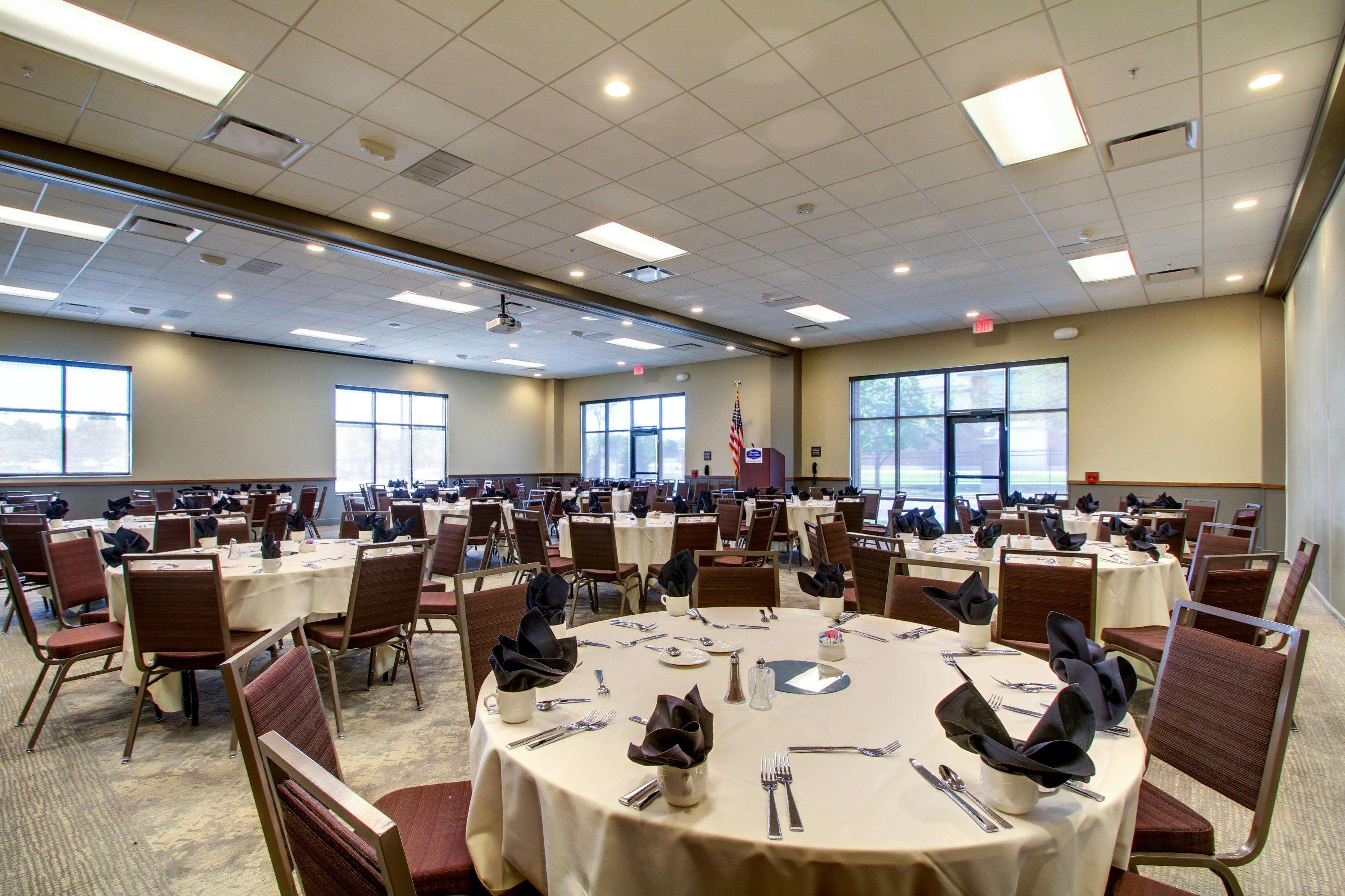 Hampton Inn & Suites Milwaukee West West Allis Buitenkant foto