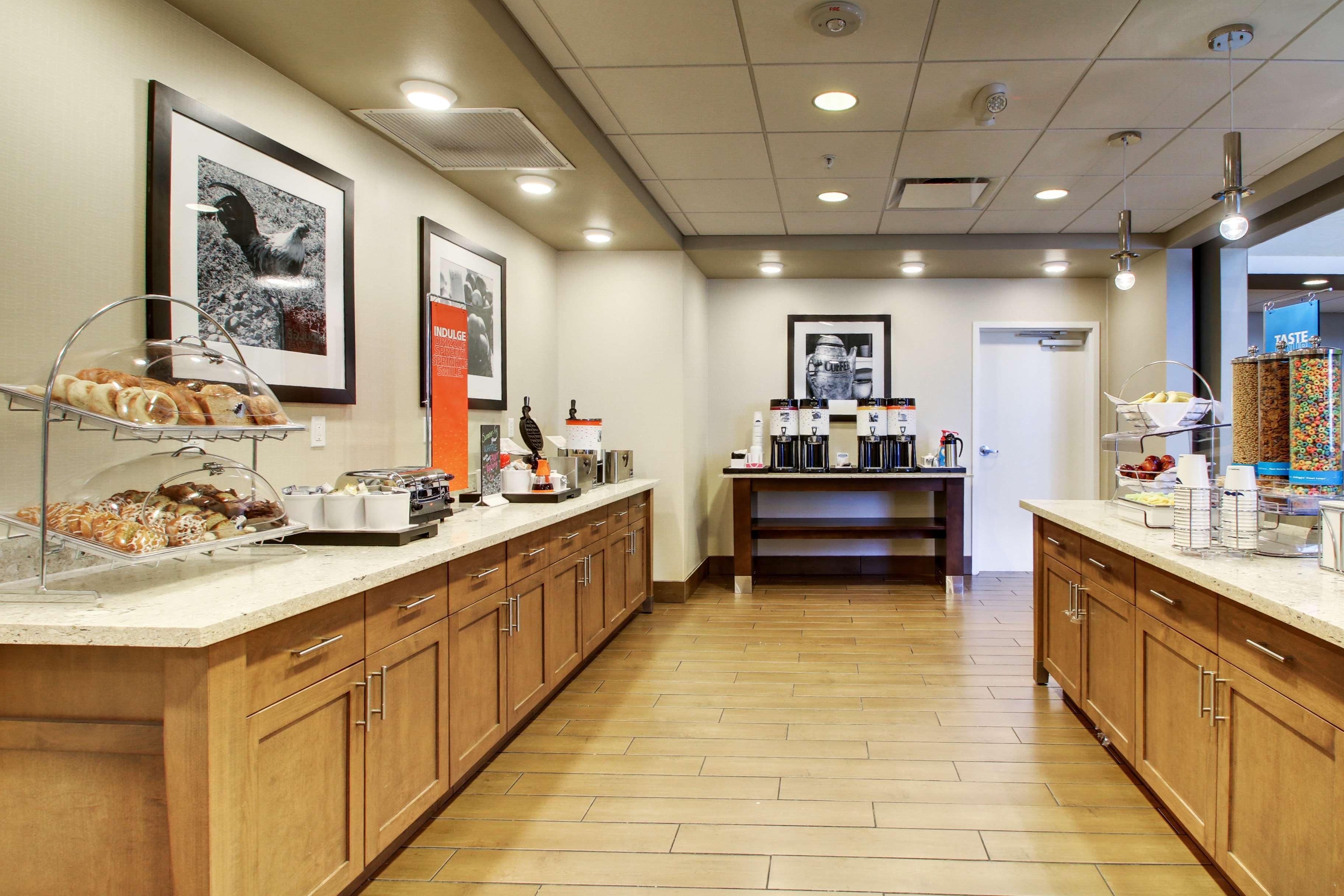 Hampton Inn & Suites Milwaukee West West Allis Buitenkant foto