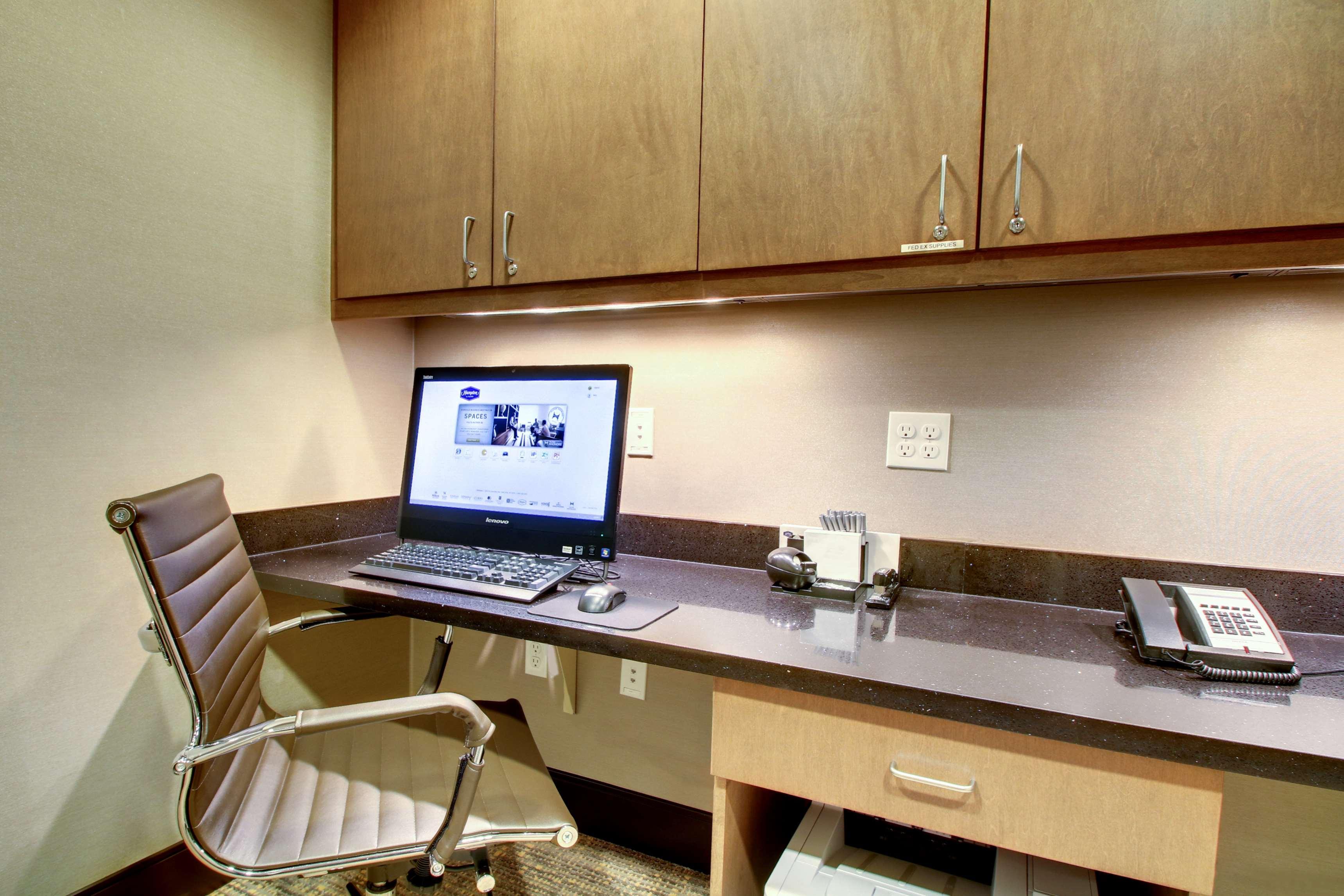 Hampton Inn & Suites Milwaukee West West Allis Buitenkant foto