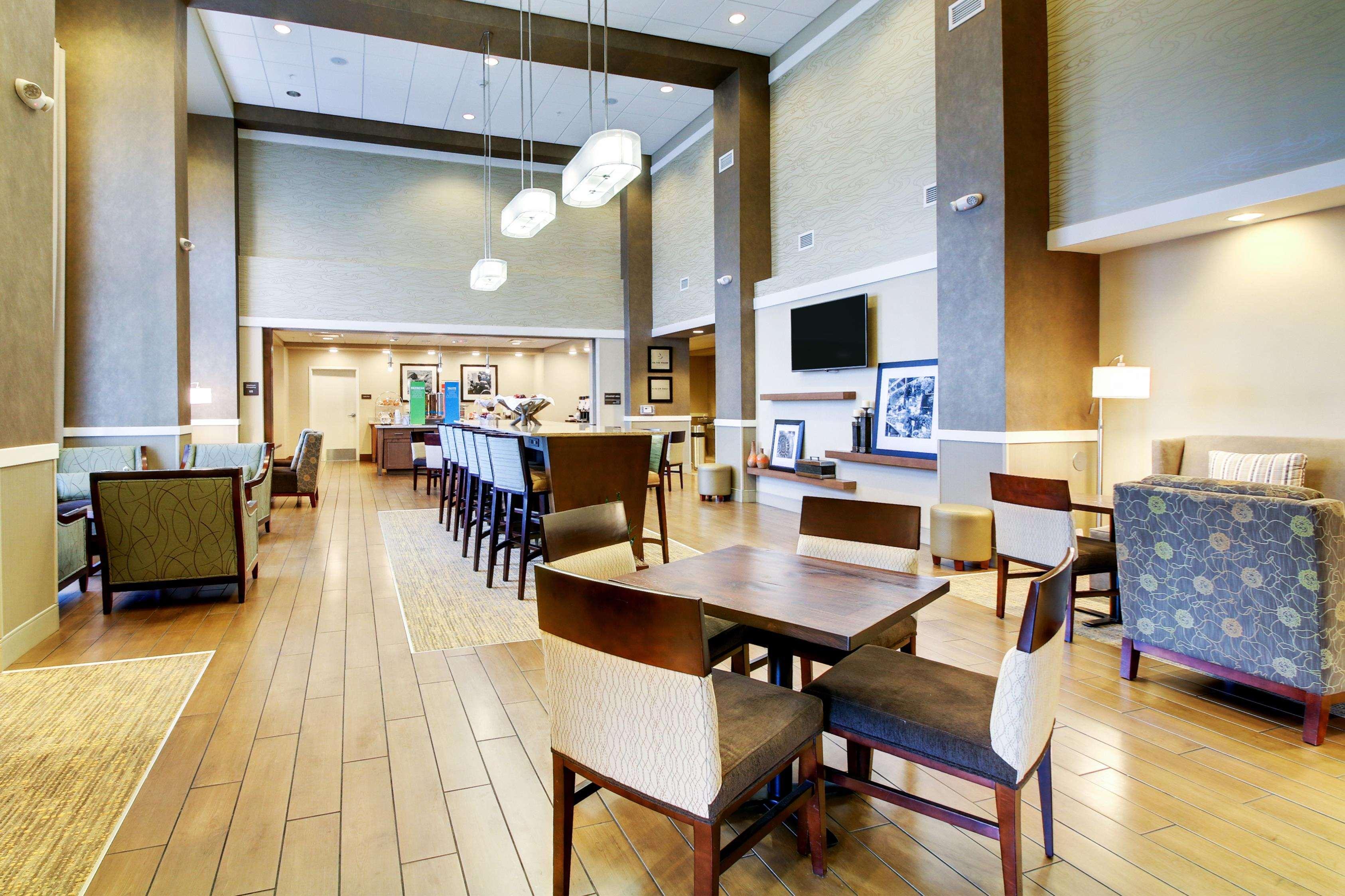 Hampton Inn & Suites Milwaukee West West Allis Buitenkant foto