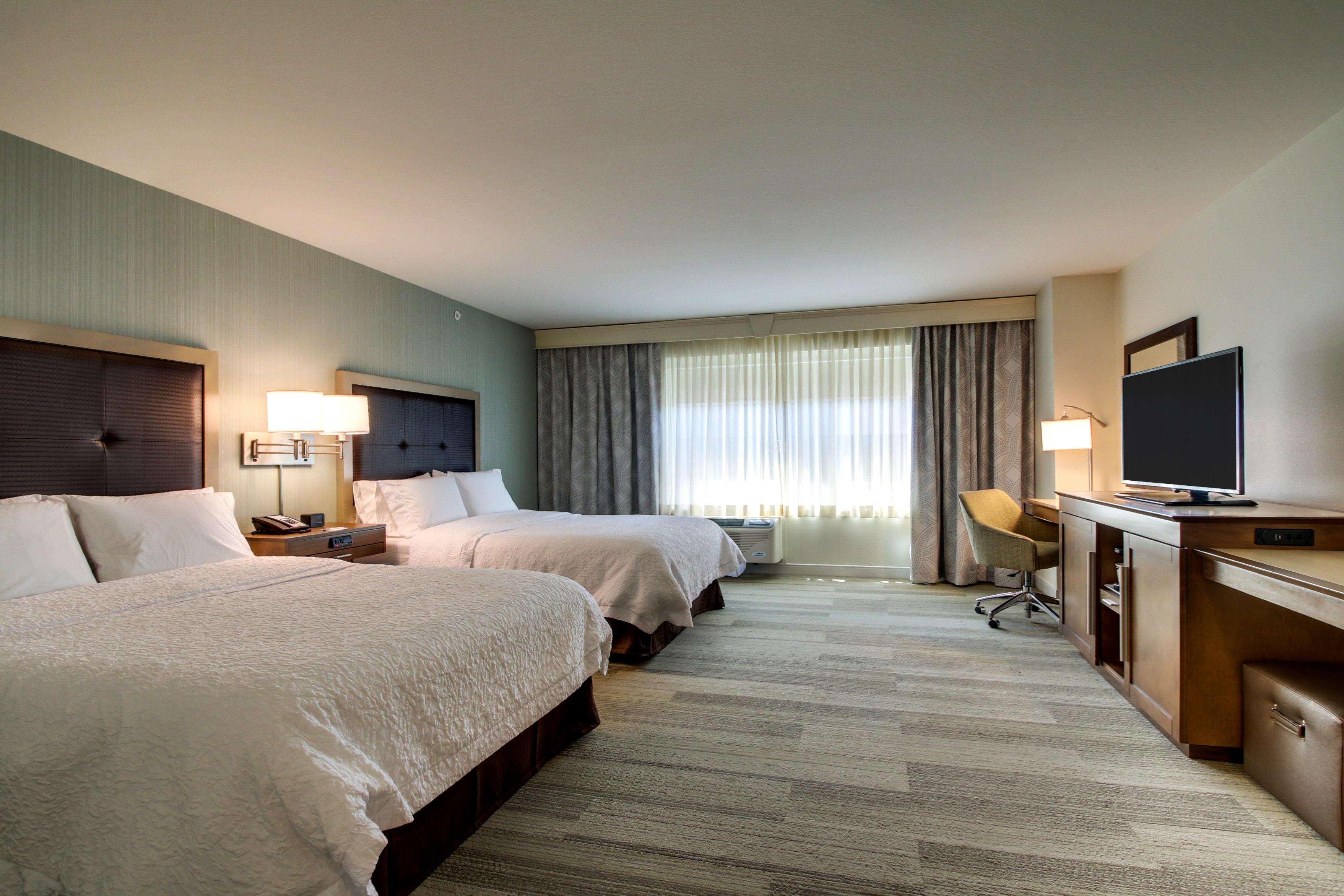 Hampton Inn & Suites Milwaukee West West Allis Buitenkant foto