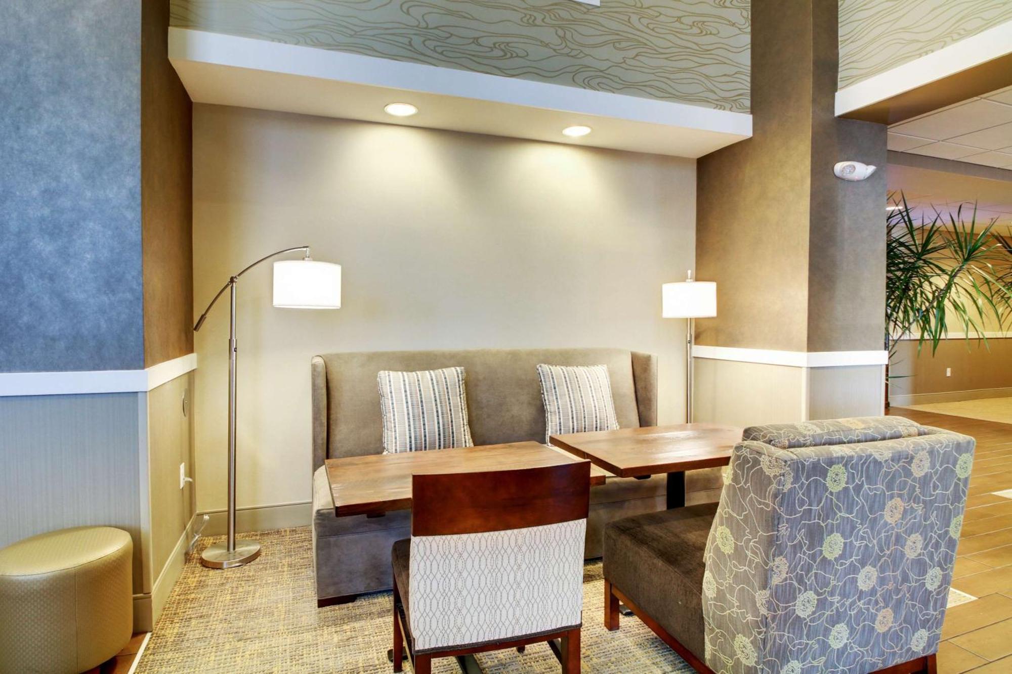 Hampton Inn & Suites Milwaukee West West Allis Buitenkant foto